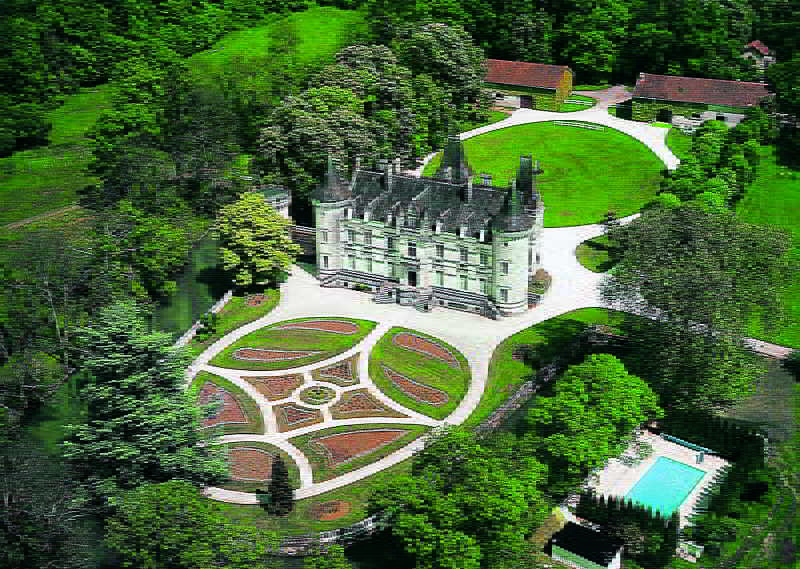 Chateau-Hotel De Nieuil Exterior photo